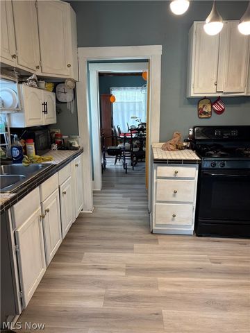 320 E Auburndale Avenue, Youngstown, OH 44507