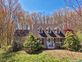 31 Jan Court, Plymouth, CT 06786