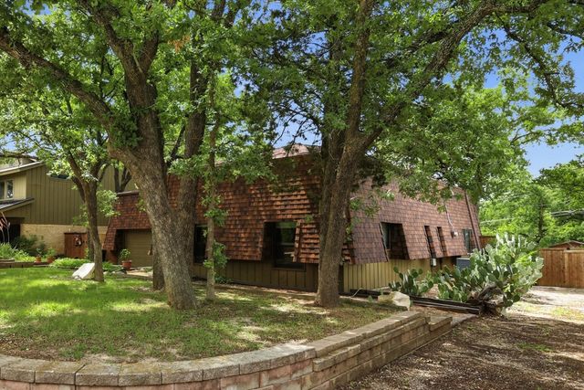 846 Highland Village Road, Highland Village, TX 75077