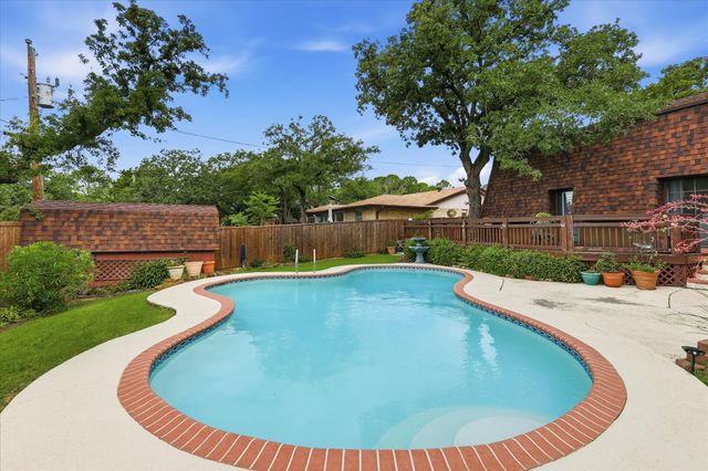846 Highland Village Road, Highland Village, TX 75077