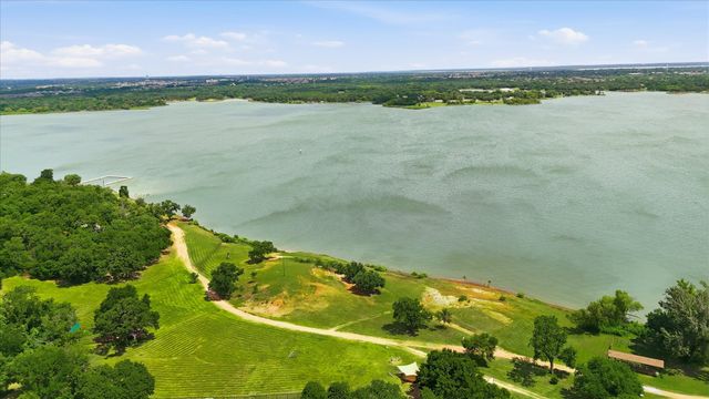 846 Highland Village Road, Highland Village, TX 75077