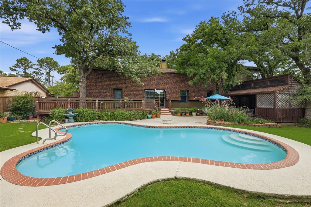 846 Highland Village Road, Highland Village, TX 75077