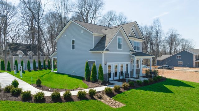 472 Lacewing Lane, Clarksville, TN 37043