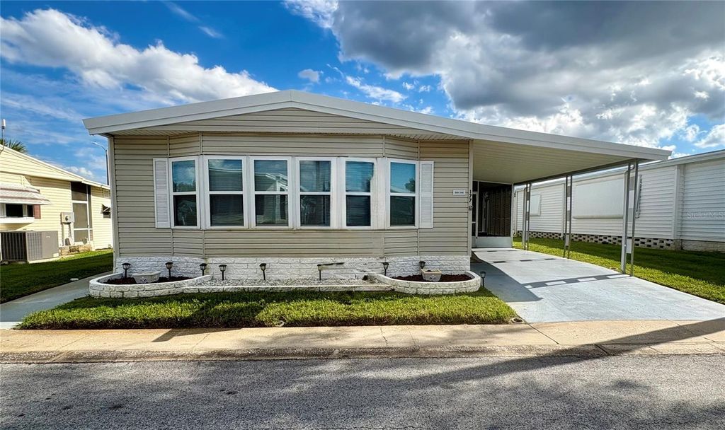 Image 1 of property listing at 177 HICKORY GATE DRIVE, Palm Harbor, FL 34684