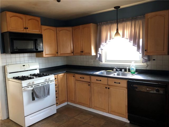 27 Norman Street, Cumberland, RI 02864