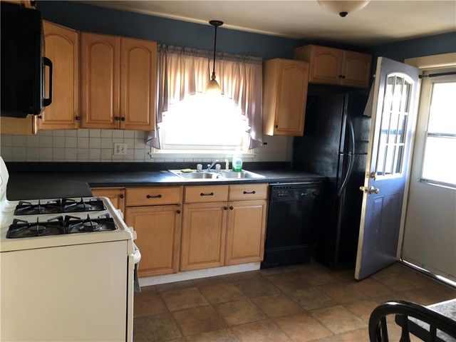 27 Norman Street, Cumberland, RI 02864