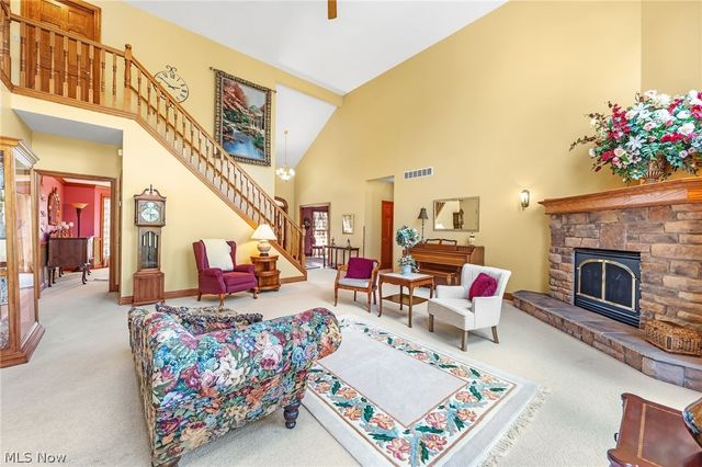 1575 Cornerstone Street SW, Hartville, OH 44632