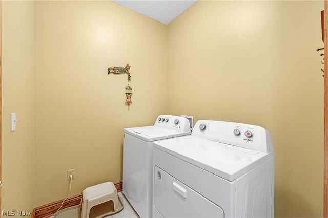 1575 Cornerstone Street SW, Hartville, OH 44632