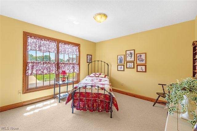 1575 Cornerstone Street SW, Hartville, OH 44632