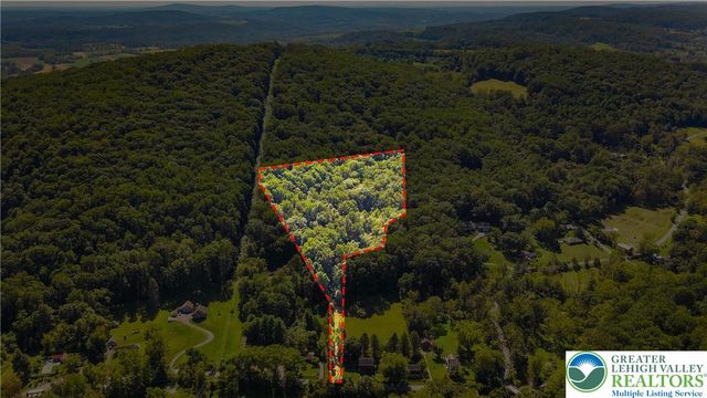 93 Coffeetown Road, Williams Twp, PA 18042