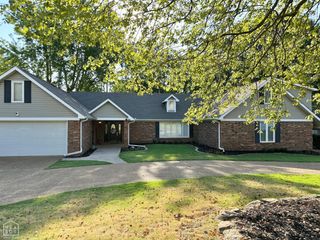 1408 Hillcrest Drive, Jonesboro, AR 72401