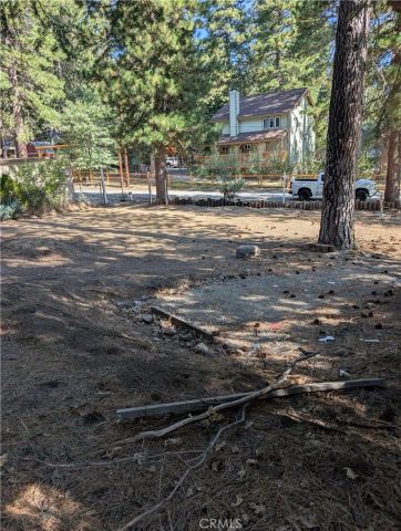 2564 Spring, Running Springs, CA 92382