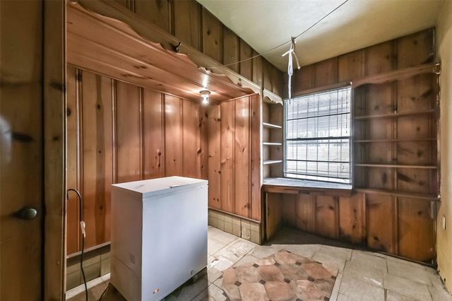 617 Harkness Street, Houston, TX 77076