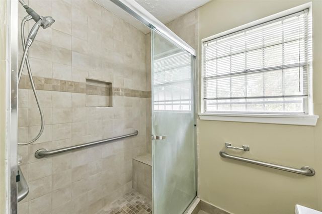 617 Harkness Street, Houston, TX 77076