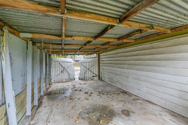 617 Harkness Street, Houston, TX 77076