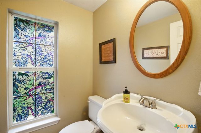 148 Rogues Hollow, Seguin, TX 78155