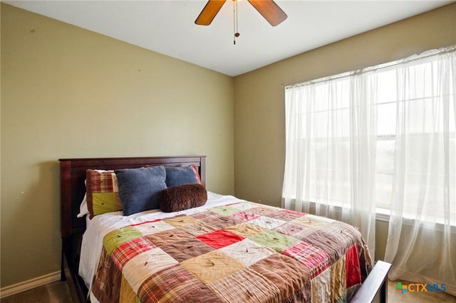 148 Rogues Hollow, Seguin, TX 78155