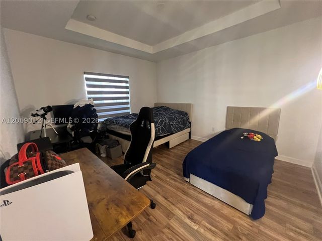 2410 NE 4th St, Homestead, FL 33033