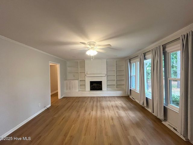 440 E Massachusetts Avenue, Southern Pines, NC 28387