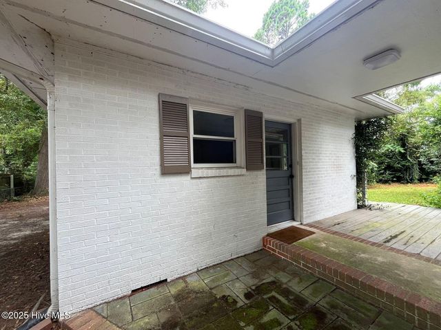 440 E Massachusetts Avenue, Southern Pines, NC 28387