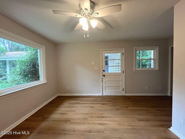 440 E Massachusetts Avenue, Southern Pines, NC 28387