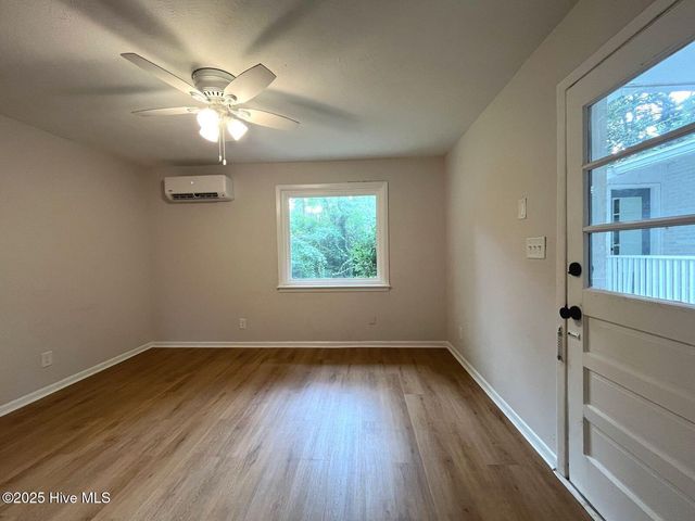 440 E Massachusetts Avenue, Southern Pines, NC 28387