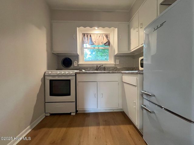 440 E Massachusetts Avenue, Southern Pines, NC 28387