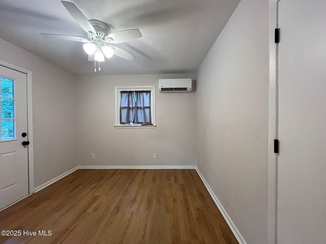 440 E Massachusetts Avenue, Southern Pines, NC 28387