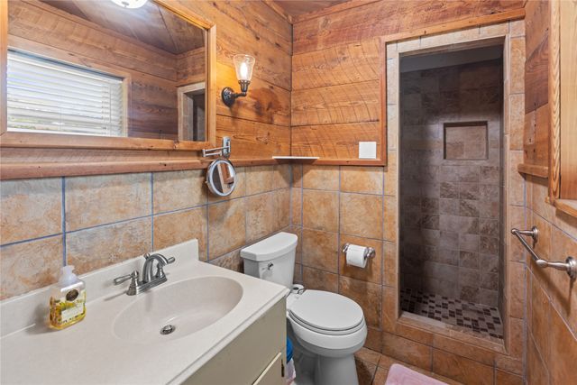 1101 14th Street, Honey Grove, TX 75446