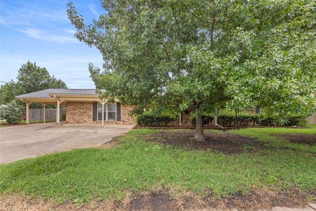 1101 14th Street, Honey Grove, TX 75446