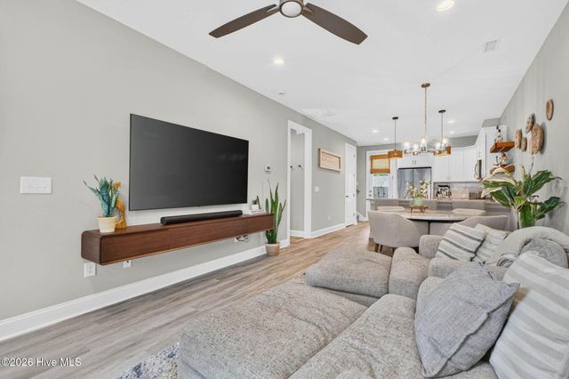 1906 Seacottage Way 8, Wilmington, NC 28403