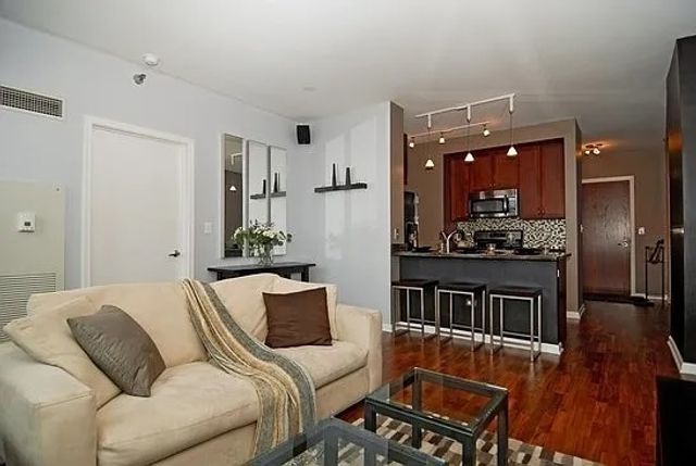 1255 S STATE Street 1609, Chicago, IL 60605