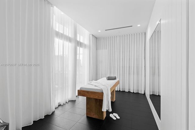 2000 Metropica Way 417, Sunrise, FL 33323