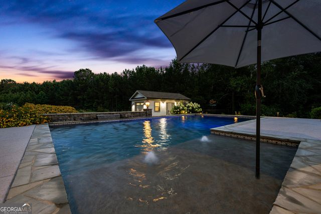 245 Brayden Drive, Tyrone, GA 30290