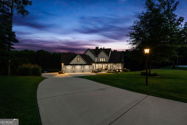 245 Brayden Drive, Tyrone, GA 30290