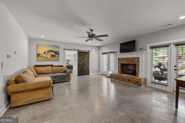 245 Brayden Drive, Tyrone, GA 30290