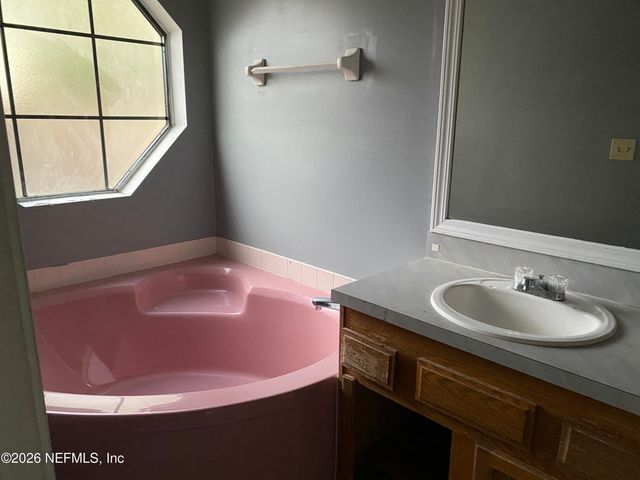 8420 THREE CREEKS Boulevard, Jacksonville, FL 32220