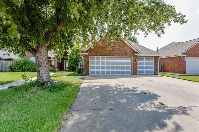 608 N Remington Way, Mustang, OK 73064