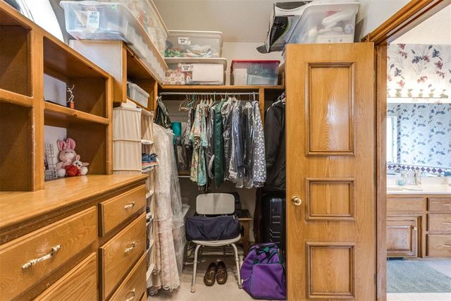 608 N Remington Way, Mustang, OK 73064