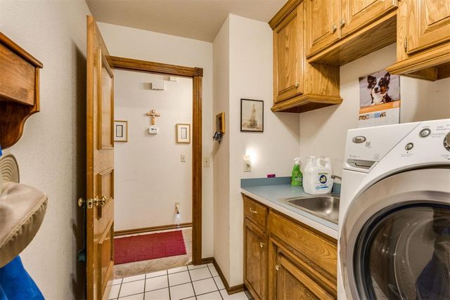 608 N Remington Way, Mustang, OK 73064