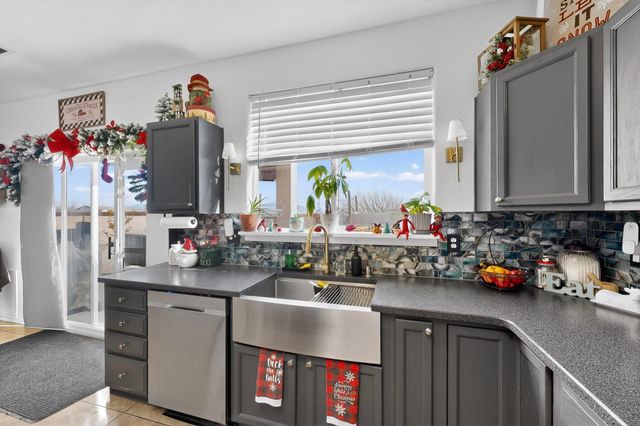 2512 Mountain Gate Lane SW, Albuquerque, NM 87121