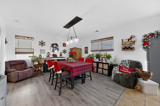 2512 Mountain Gate Lane SW, Albuquerque, NM 87121