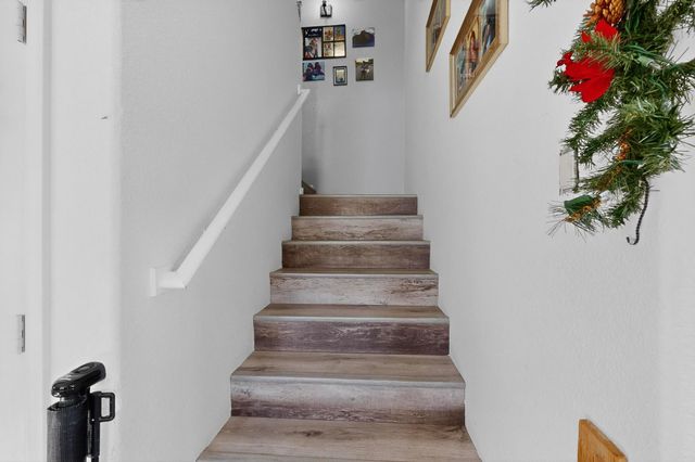 2512 Mountain Gate Lane SW, Albuquerque, NM 87121