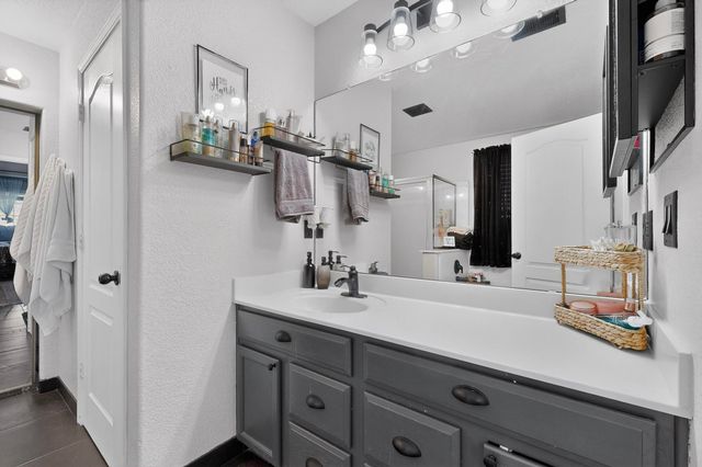 2512 Mountain Gate Lane SW, Albuquerque, NM 87121