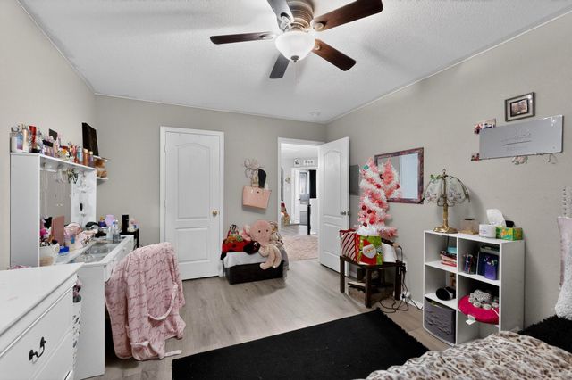 2512 Mountain Gate Lane SW, Albuquerque, NM 87121