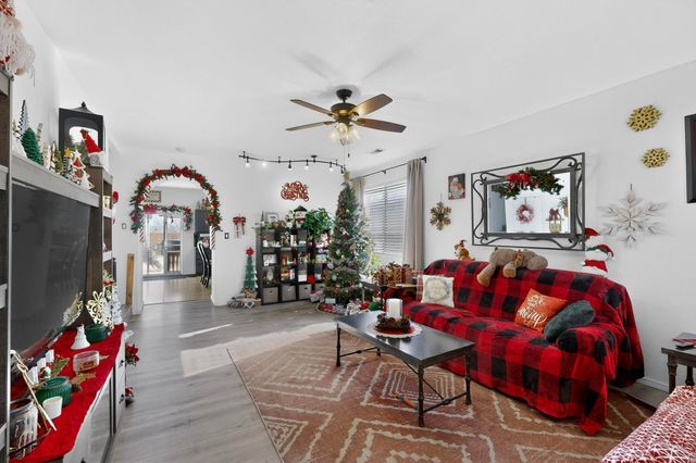 2512 Mountain Gate Lane SW, Albuquerque, NM 87121