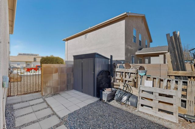 2512 Mountain Gate Lane SW, Albuquerque, NM 87121