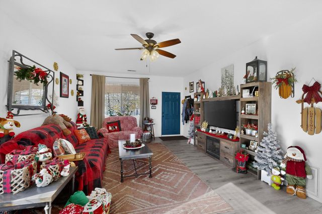 2512 Mountain Gate Lane SW, Albuquerque, NM 87121