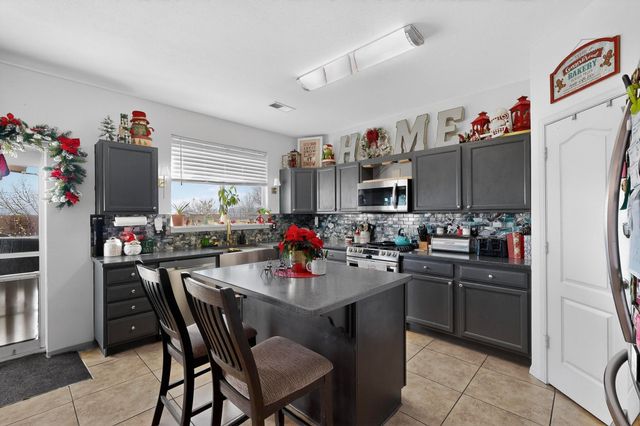 2512 Mountain Gate Lane SW, Albuquerque, NM 87121