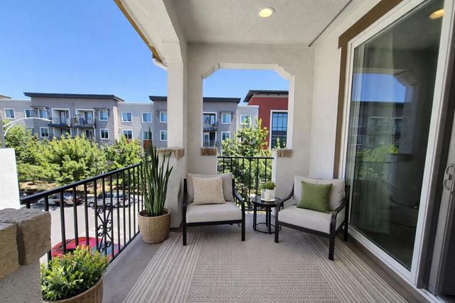 97 Montecito Vista Drive 8, San Jose, CA 95111
